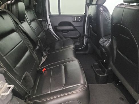 Used 2018 Jeep Wrangler Unlimited Sahara w/ Dual Top Group image 19