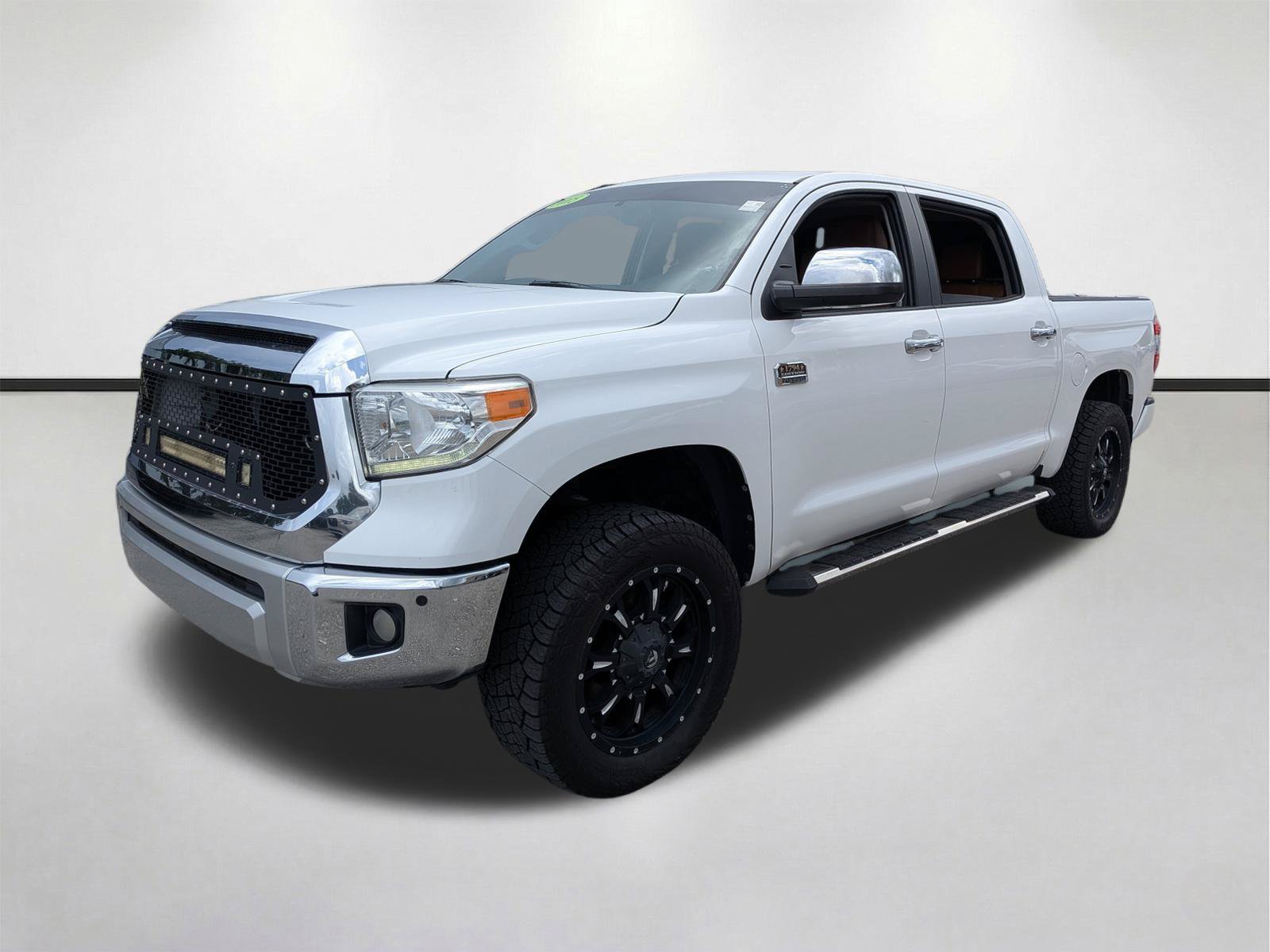 Used 2015 Toyota Tundra 1794 Edition AWD/4WD image 8