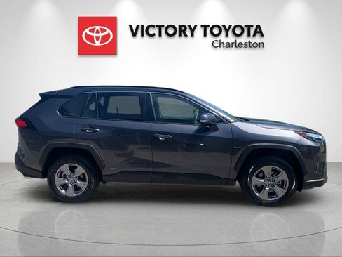 Used 2025 Toyota RAV4 XLE image 6