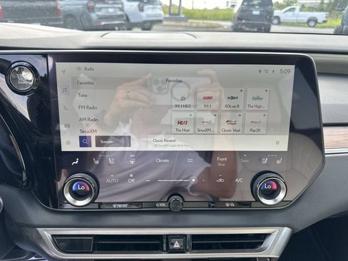 Used 2024 Lexus RX 350 Premium w/ Accessory Package (K3) AWD/4WD image 22