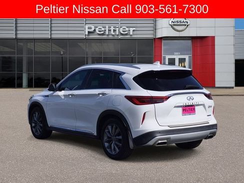 Used 2019 INFINITI QX50 Essential w/ Premium Heat Package FWD image 4