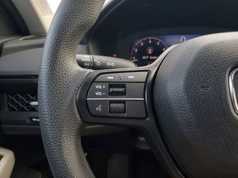 Used 2024 Honda Accord EX image 22