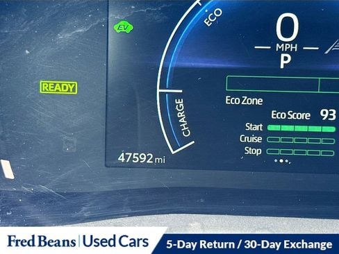 Used 2025 Toyota Camry LE FWD image 14