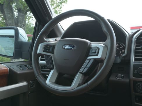 Used 2020 Ford F150 King Ranch w/ Equipment Group 601A Luxury AWD/4WD image 20
