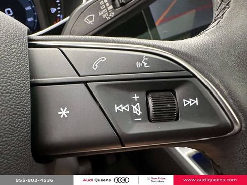 Certified 2025 Audi Q3 2.0T Premium Plus w/ Premium Plus Package AWD/4WD image 32
