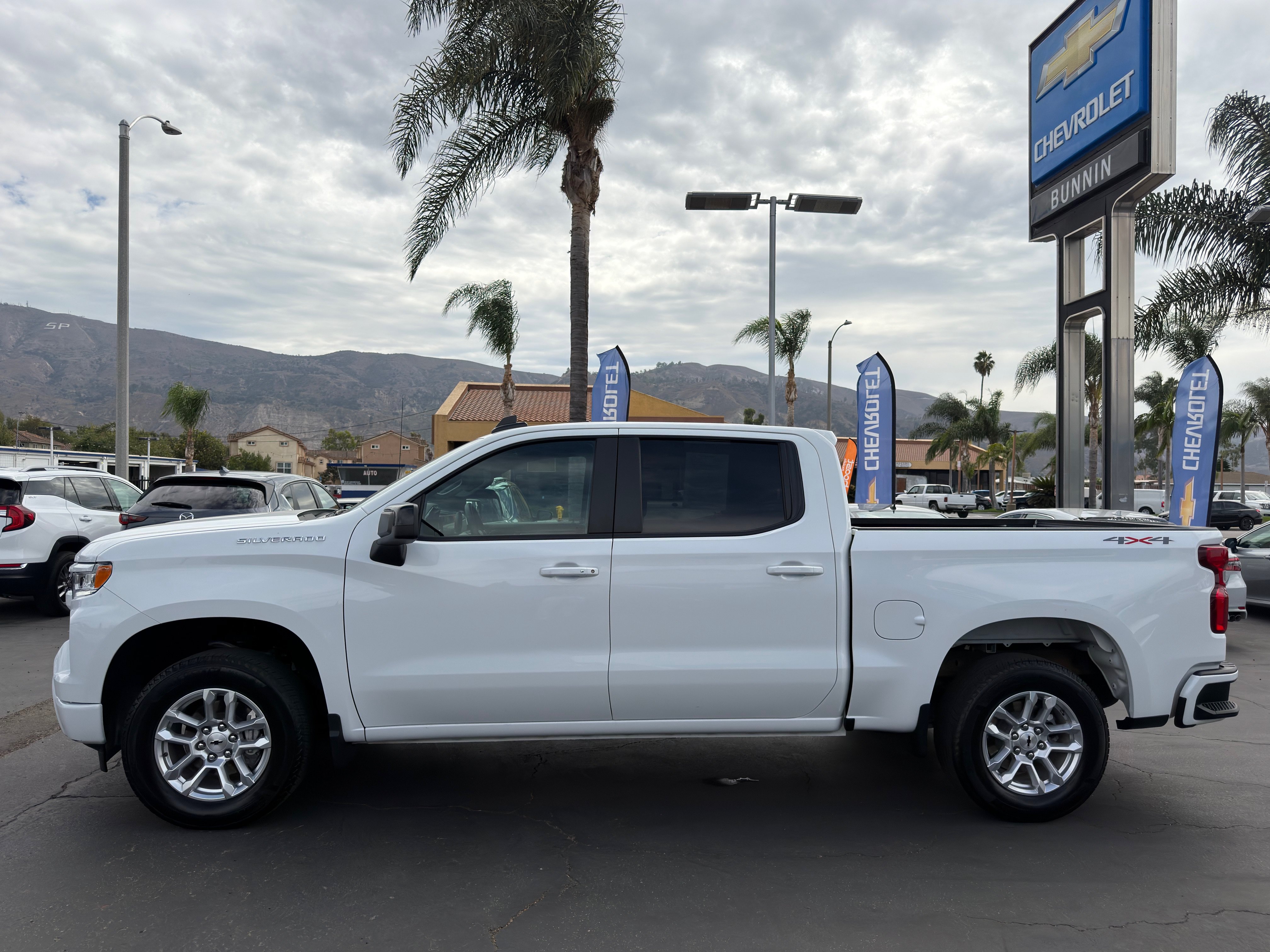 Used 2026 Chevrolet Silverado 1500 RST AWD/4WD image 5