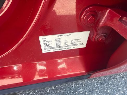 Used 2021 Tesla Model Y Long Range AWD/4WD image 25
