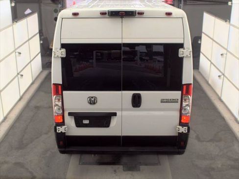 Used 2023 RAM ProMaster 2500 FWD image 9