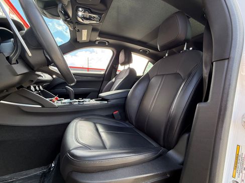 Used 2023 Alfa Romeo Stelvio Sprint RWD image 12