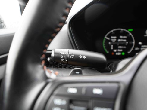 Certified 2025 Honda CR-V Sport image 13