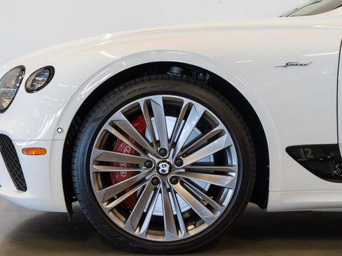 Used 2022 Bentley Continental GT Speed image 27