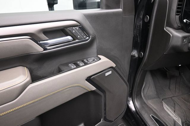 Used 2024 Chevrolet Silverado 2500 ZR2 w/ Technology Package AWD/4WD image 18
