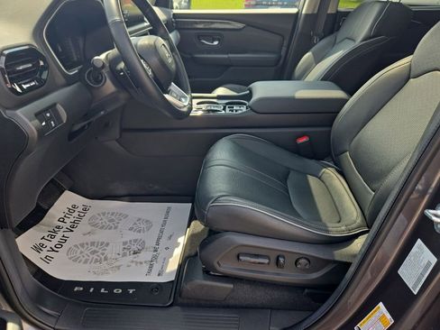 Certified 2024 Honda Pilot Elite image 21