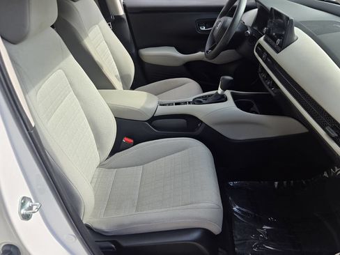 Used 2023 Honda HR-V LX image 16