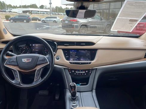 Used 2020 Cadillac XT5 Premium Luxury w/ Platinum Package image 18