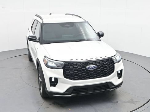 New 2026 Ford Explorer ST-Line w/ ST-Line Street Pack RWD image 26