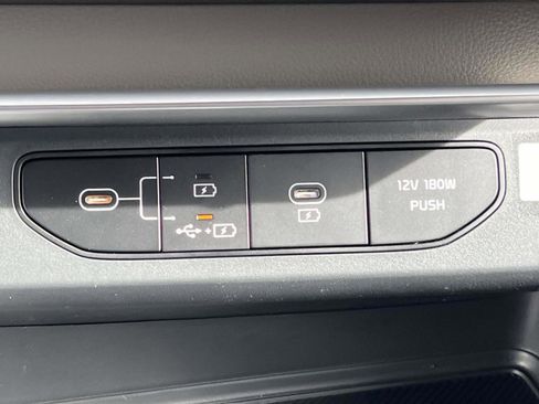 New 2026 Kia Carnival EX image 33