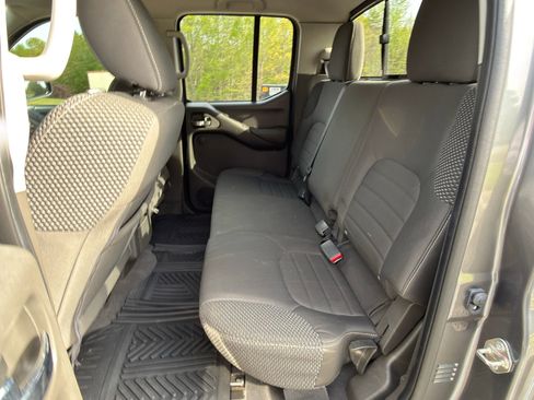 Used 2019 Nissan Frontier PRO-4X AWD/4WD image 12
