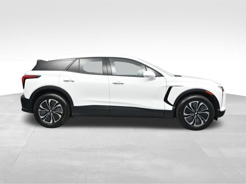 Used 2024 Chevrolet Blazer EV LT AWD/4WD image 6