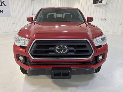 Used 2021 Toyota Tacoma SR5 w/ Technology Package image 8