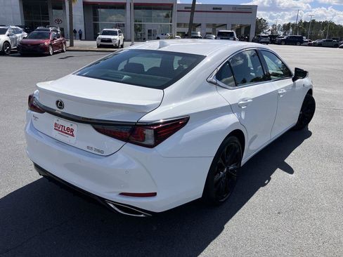Used 2022 Lexus ES 350 F Sport w/ Accessory Package 2 image 5