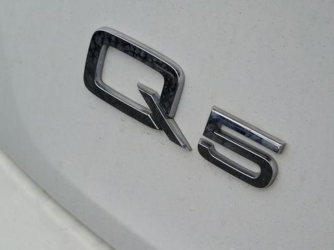 Used 2020 Audi Q5 2.0T Premium image 12