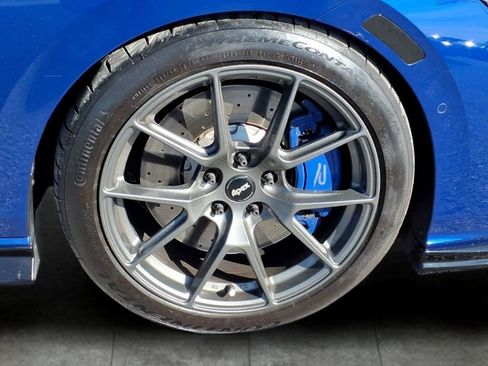 Used 2024 Volkswagen Golf R AWD/4WD image 9