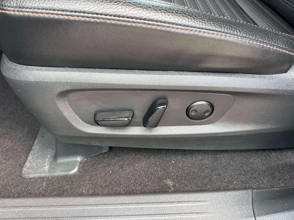 Used 2024 Nissan Pathfinder Rock Creek AWD/4WD image 17