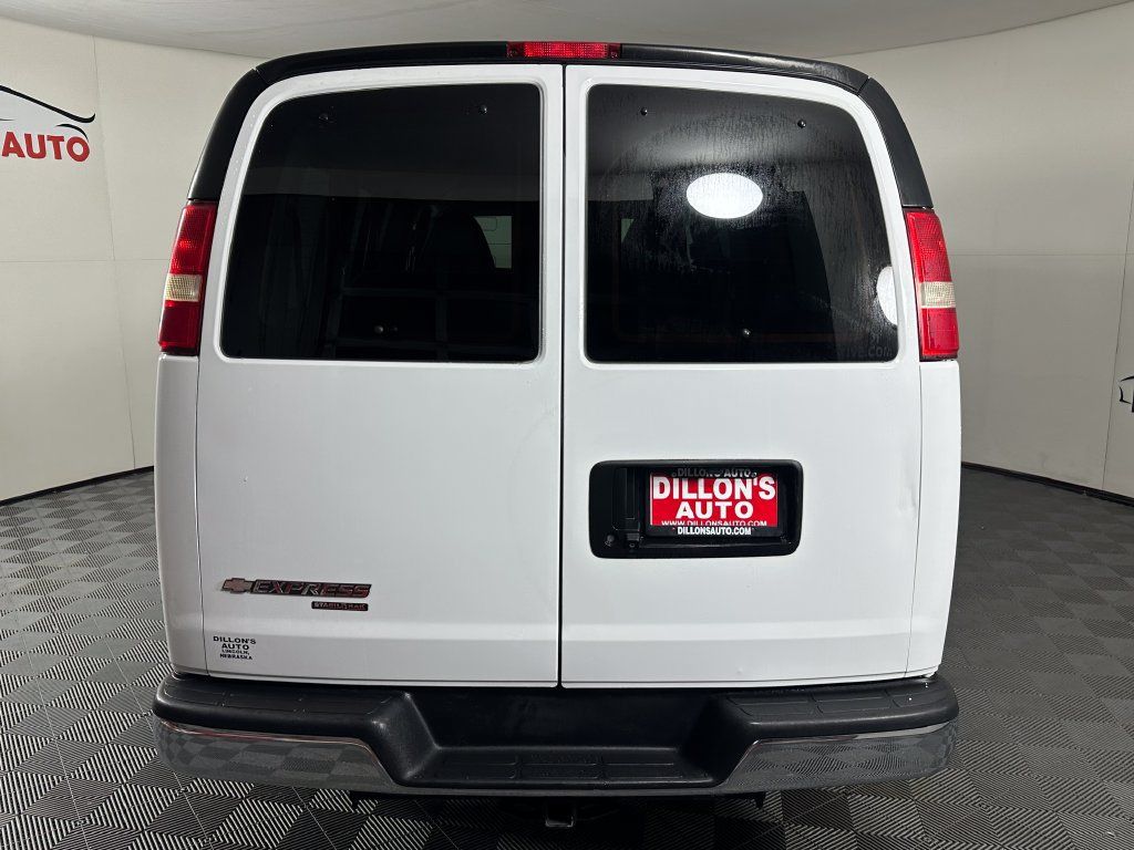 Used 2015 Chevrolet Express 3500 LT w/ LT Preferred Equipment Group RWD image 5