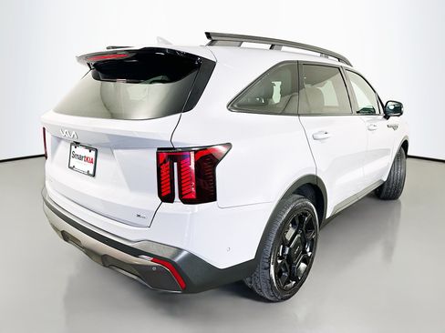 Used 2024 Kia Sorento SX AWD/4WD image 7