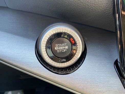 New 2025 Jeep Wagoneer Series II image 21