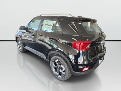 New 2026 Hyundai Venue SEL FWD image 5