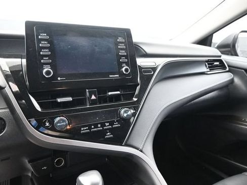 Used 2023 Toyota Camry SE w/ Convenience Package FWD image 31