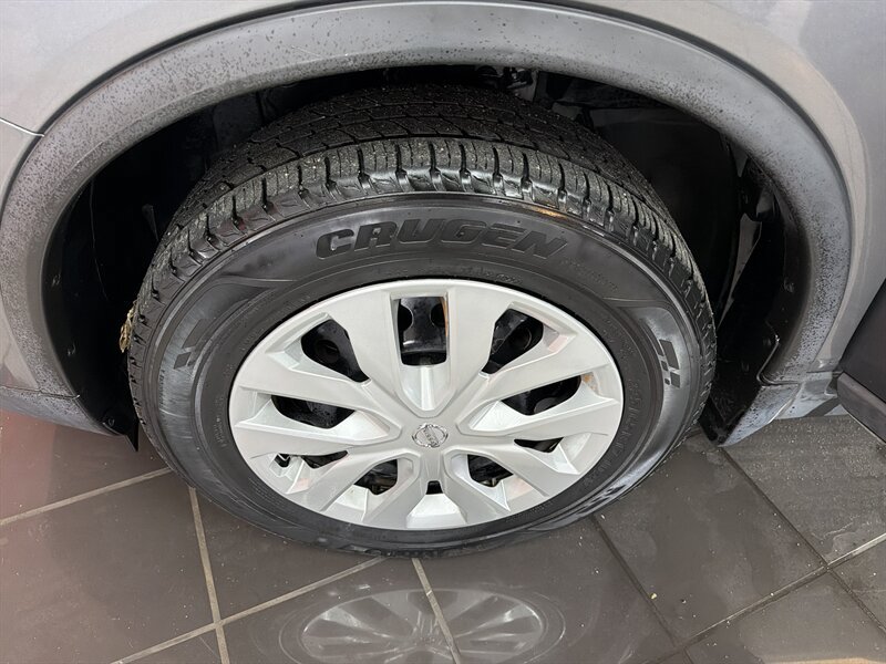 Used 2016 Nissan Rogue S FWD image 28