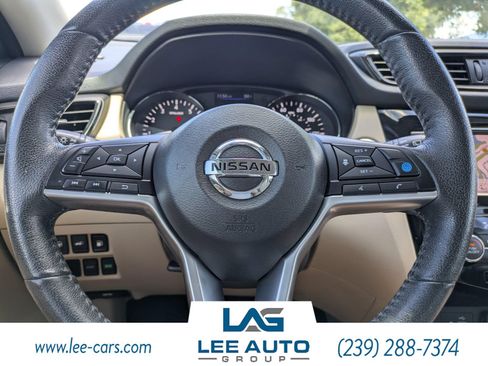 Used 2020 Nissan Rogue SL w/ Premium Package FWD image 25