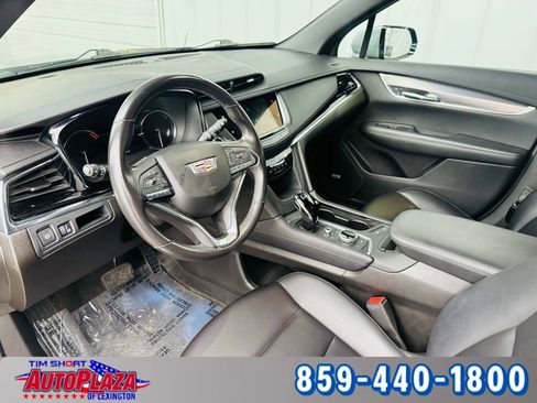 Used 2023 Cadillac XT6 Luxury image 7
