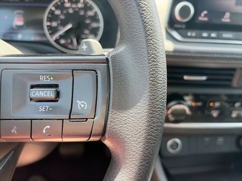 Used 2023 Nissan Rogue S FWD image 22