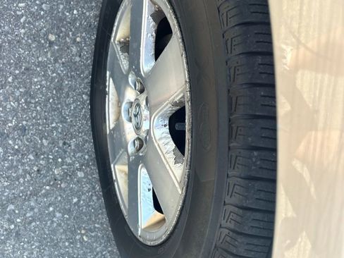 Used 2004 Toyota Sienna CE image 12