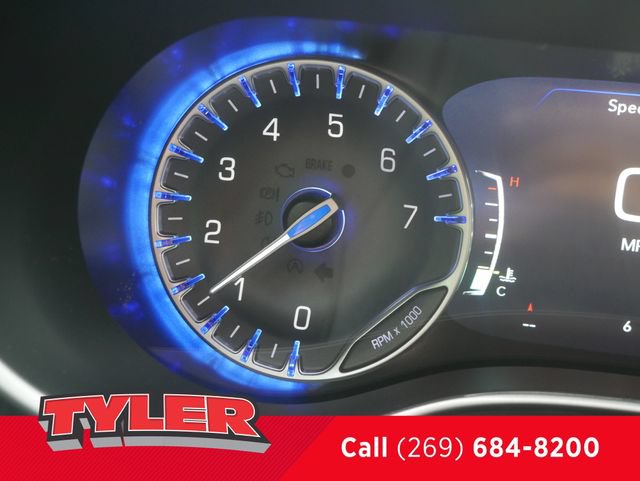 New 2027 Chrysler Pacifica Select FWD image 47