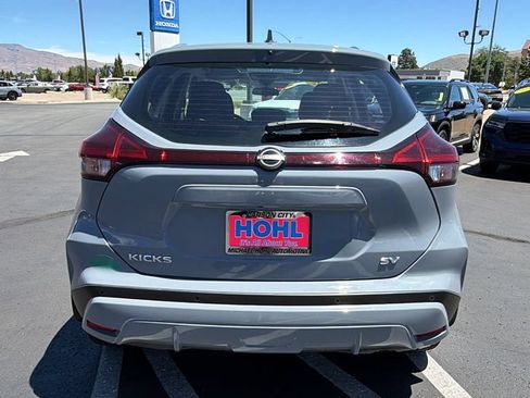 Used 2024 Nissan Kicks SV FWD image 4