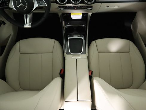 Certified 2026 Mercedes-Benz GLB 250 image 17