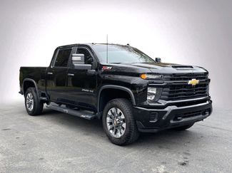 Used 2024 Chevrolet Silverado 2500 Custom w/ Custom Convenience Package video 2