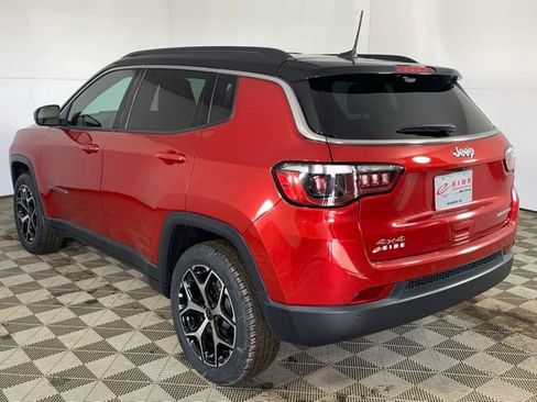 Used 2025 Jeep Compass Limited image 7