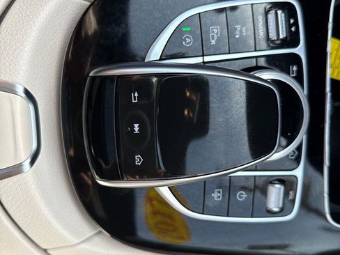 Used 2017 Mercedes-Benz E 300 image 20