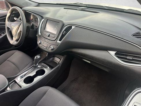 Used 2016 Chevrolet Malibu LS image 29