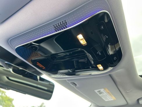 Used 2025 Mercedes-Benz C 300 Sedan image 42