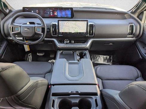 New 2025 Ford Expedition Platinum w/ Stealth Appearance Package image 15