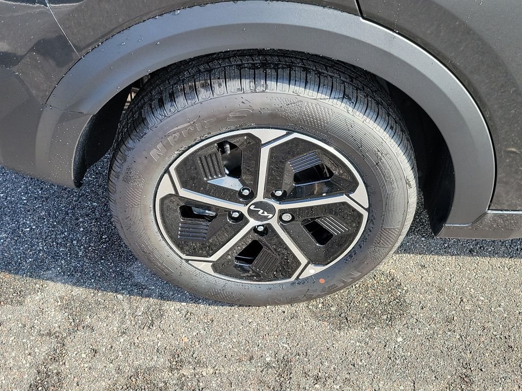 New 2026 Kia Niro EX FWD image 34