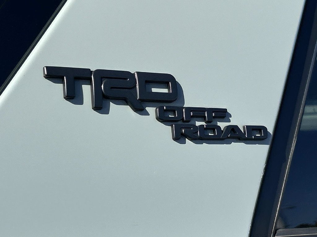 Used 2023 Toyota 4Runner TRD Off-Road Premium w/ Moonroof Package AWD/4WD image 10
