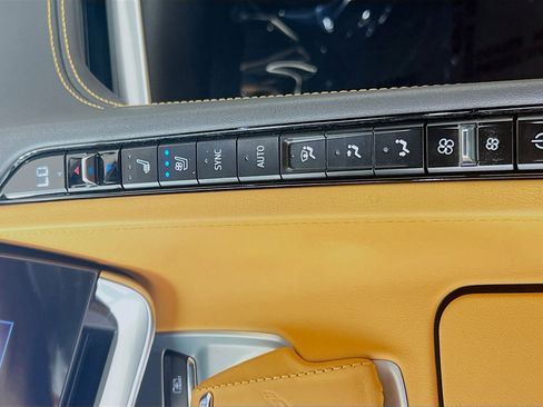 Used 2022 Chevrolet Corvette Stingray Preferred Cpe w/ 2LT image 16